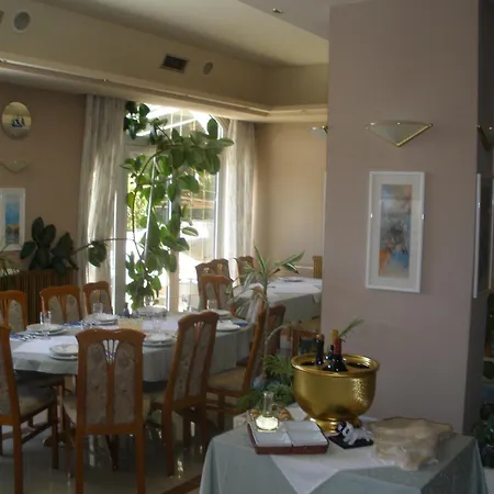 Pansion Manuela 3* Vrsar