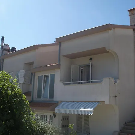 Gasthuis Pansion Manuela 3*