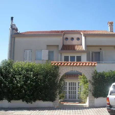 Pansion Manuela Vrsar