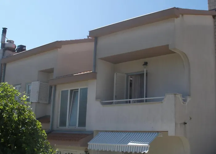 게스트하우스 Pansion Manuela 3*